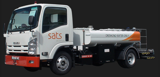 Bahan Lingkungan 4000L Air Service Truck Isuzu Chassis